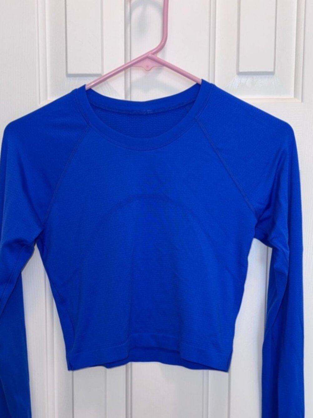 cropped athletic top
